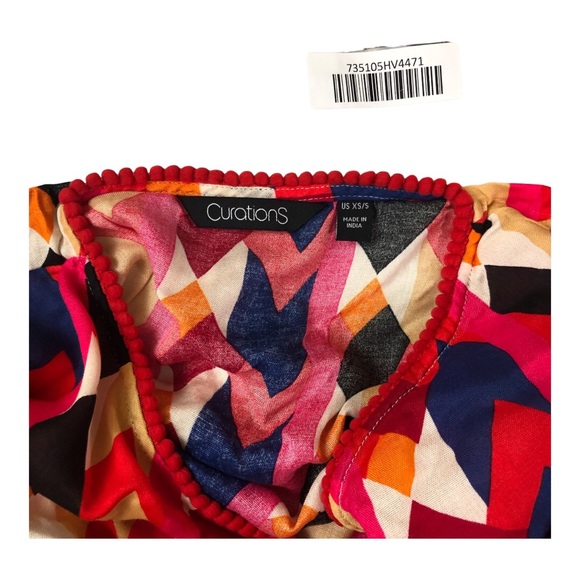 Curations Pink-Geo Printed Topper with an Asymmetrical / Shark Bite Hem. New! - Picture 6 of 6